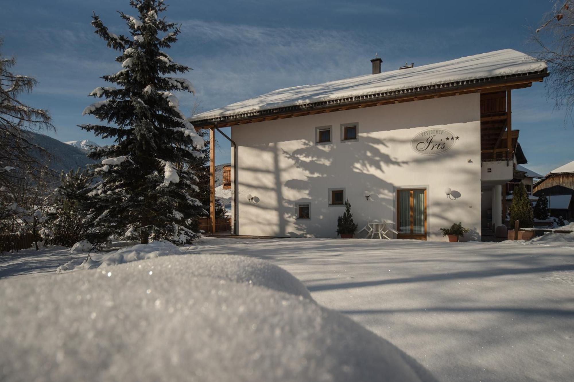 Residence Iris Valdaora Esterno foto
